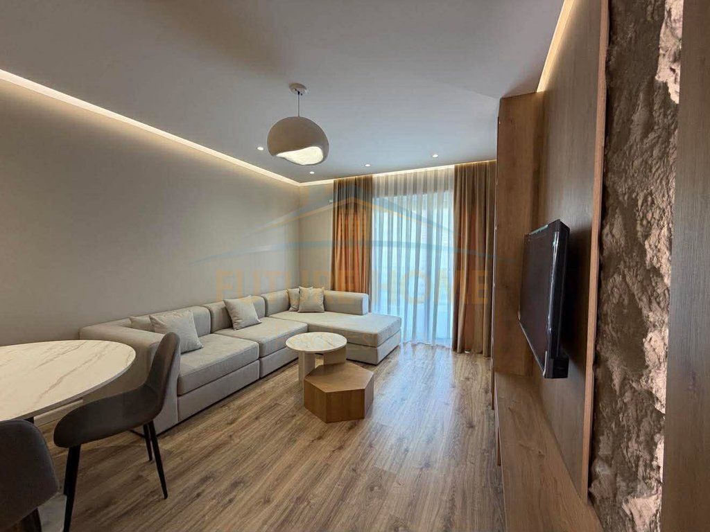 Rent, Apartment 1+1, Complex E88, Laprakë