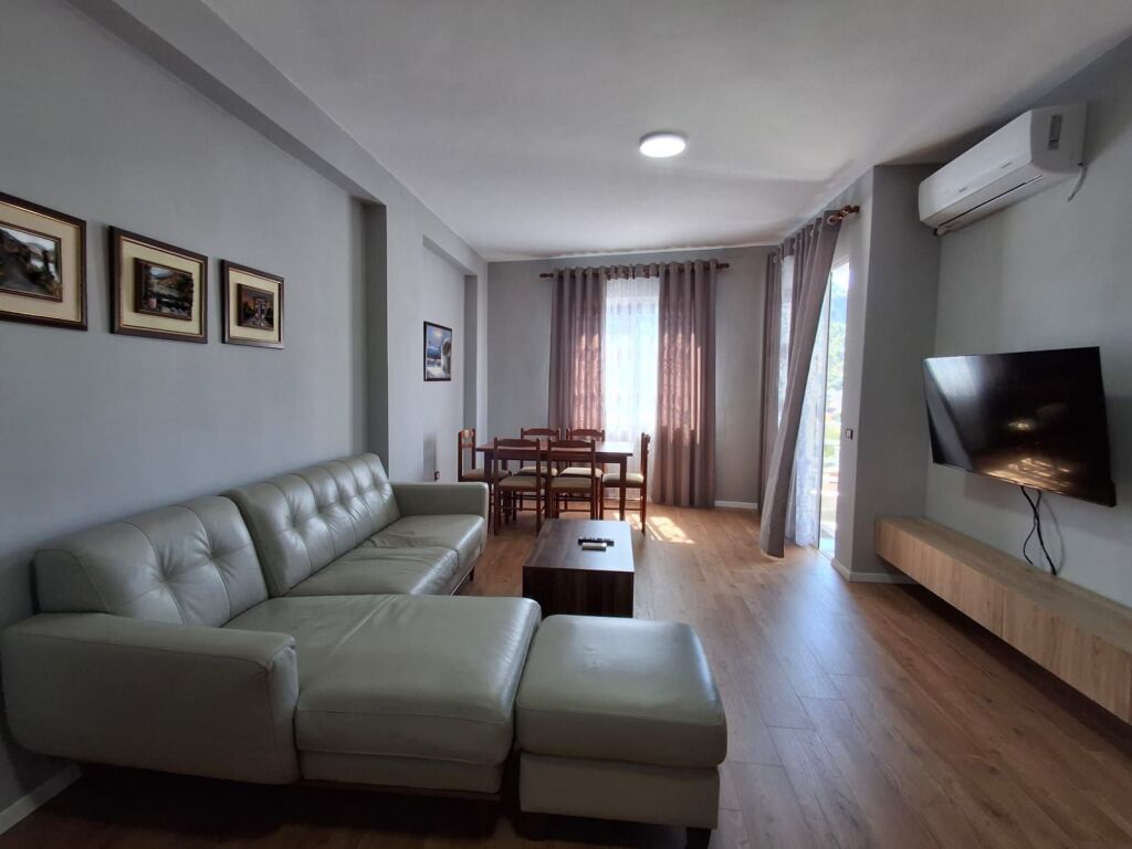 📍🏡APARTAMENT 2+1 ME QIRA NË VLORË – SALVADORE