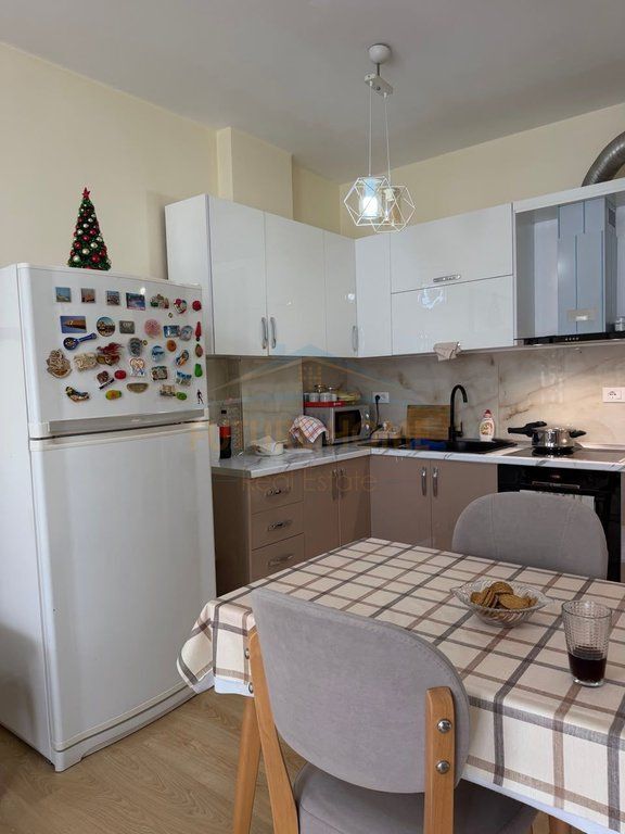 For sale, Apartment 1+1, Zoological Garden, Tirana.