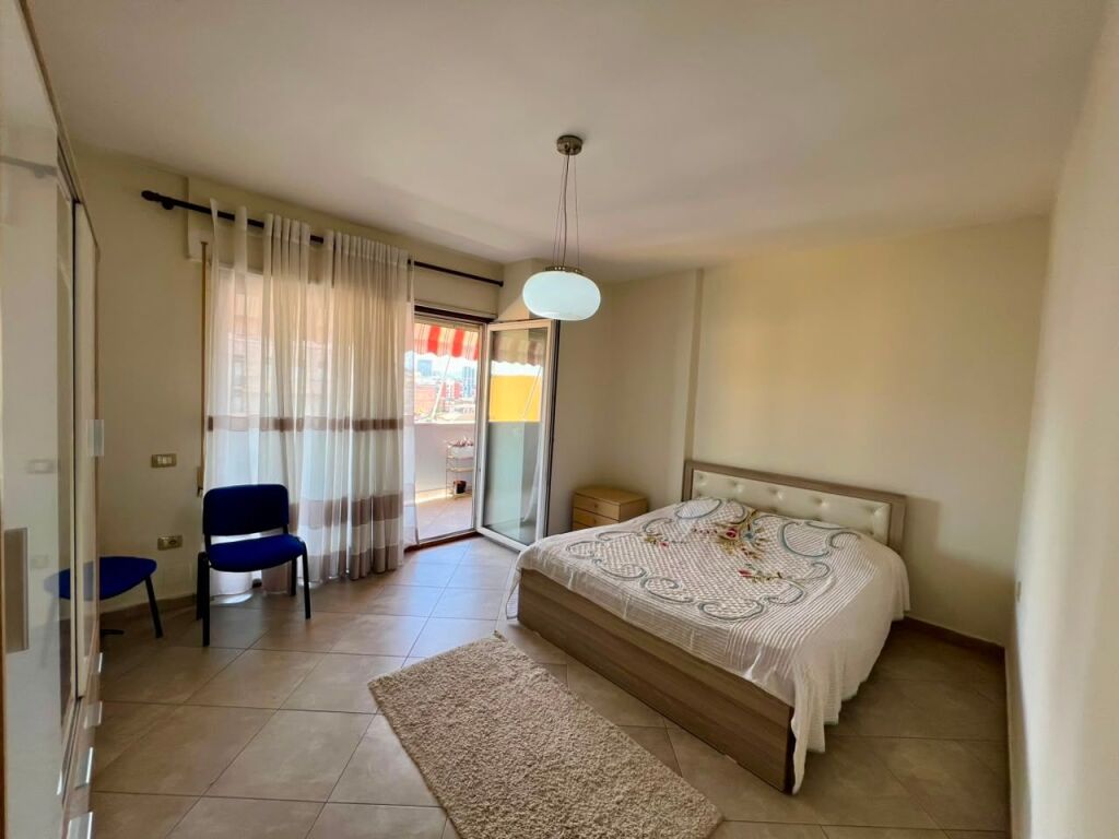 Qira, Apartament 2+1 "Rr.Siri Kodra" - Tiranë