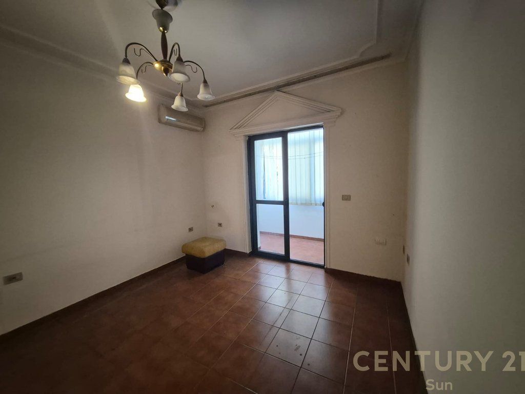 Appartamento 3+1+2 con Deposito e 2 Balconi in Vendita presso l'ex Parco Autobus – 240.000 €