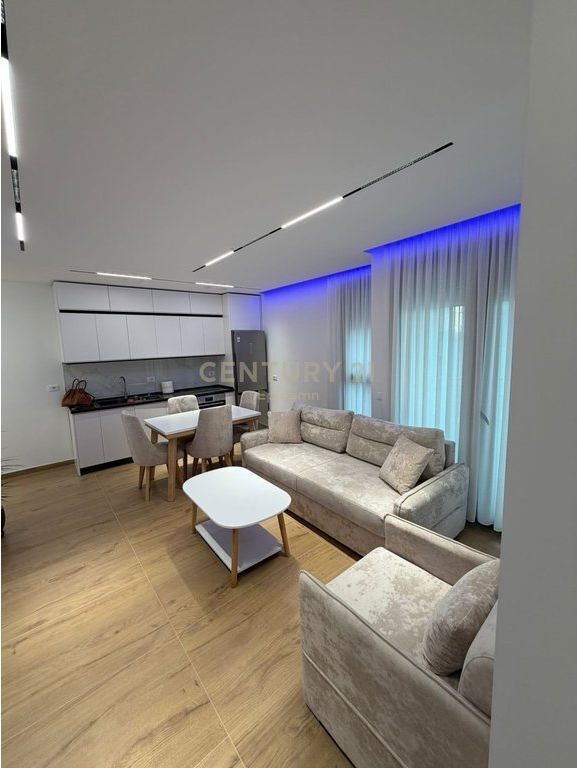 Apartament 2+1 me Qira në Vijë të Parë Bregdetare – Pamje Ballore nga Deti !   1,200 € /Muaj