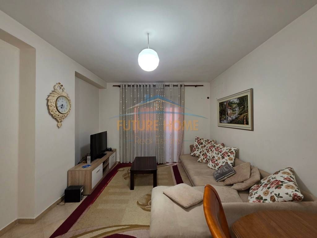 Qera,Apartament 2+1+2,Unaza e Re 475 €
