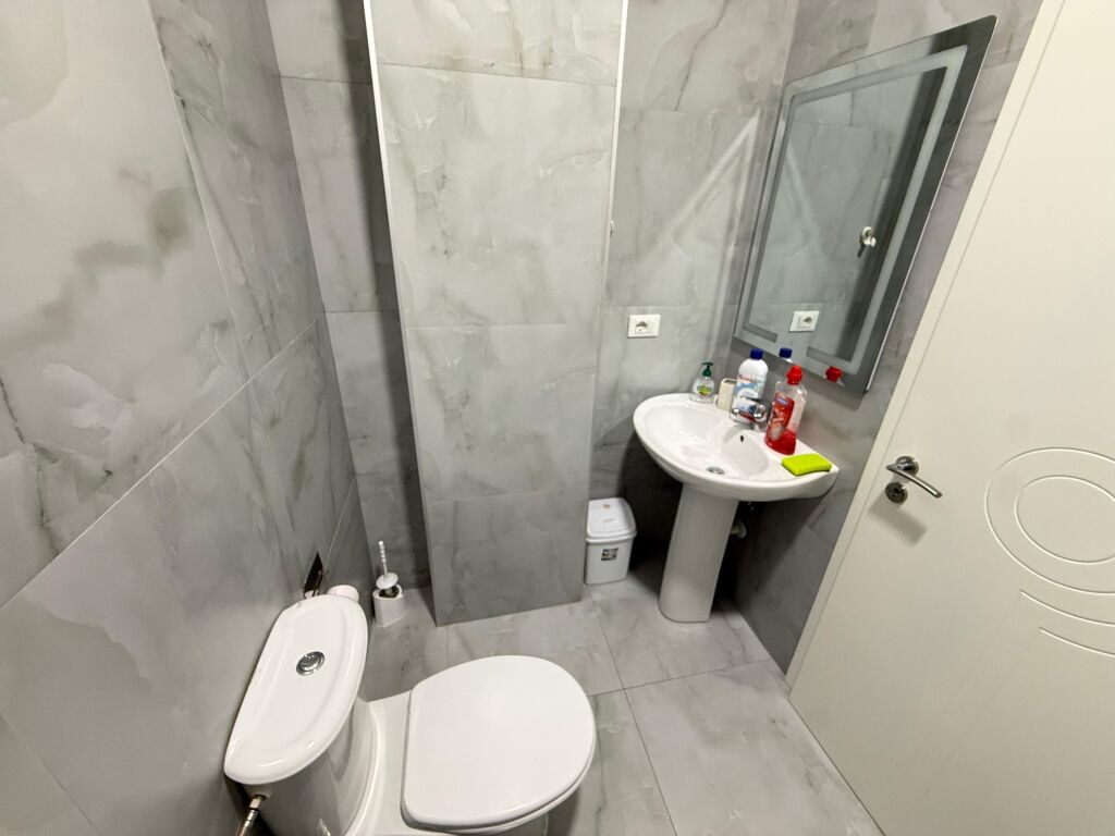 Apartment me qera 1+1 tek Selvia (ID B2101754) Tirane.