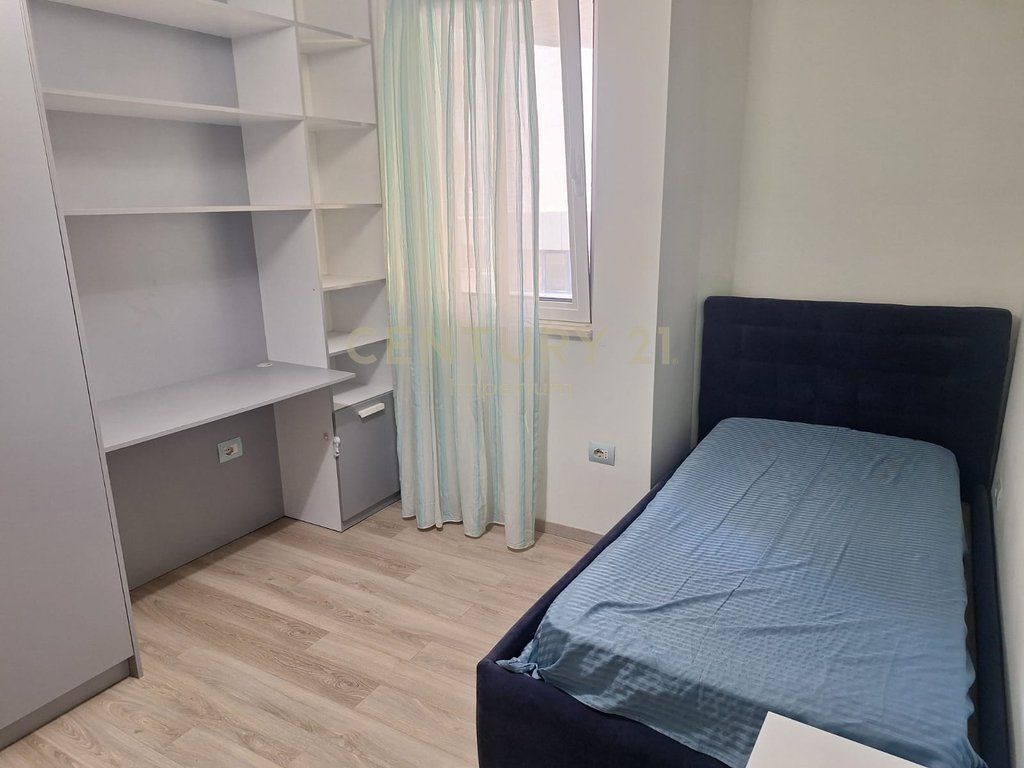 Apartment 3+1+2 + parking space for rent in Bllok!