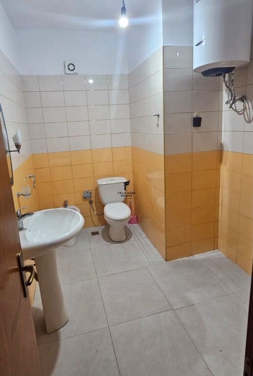 APARTAMENT ME QERA 2+1+2 YZBERISHT 50.000 LEKE FH-79448