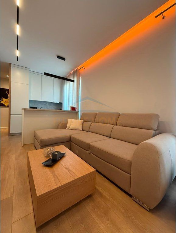 Kreu / Pronat / UNA70547  Kërko Për Apartamente, Toka, Vila, Zyra Për Shitje Ose Qira  Qera, Apartament 1+1, White Cloud Residence, Komuna e Parisit