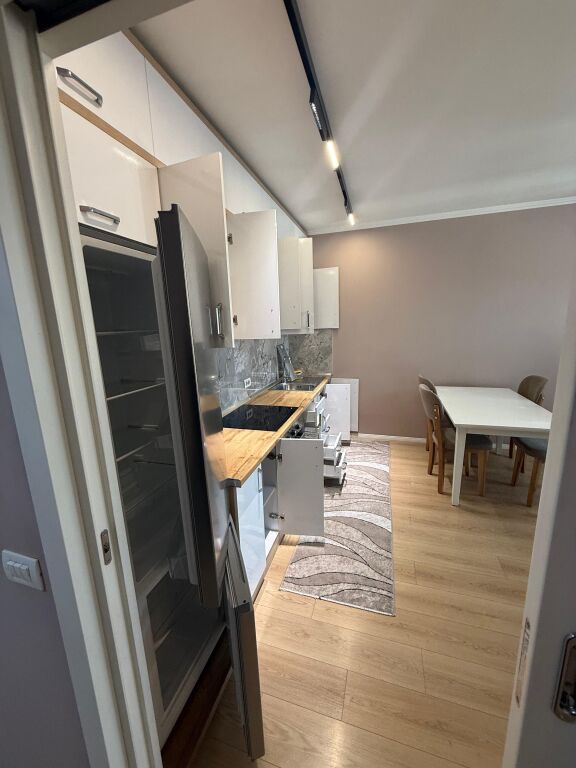 Apartament 1+1 me qira Astir ,Post Parkimi