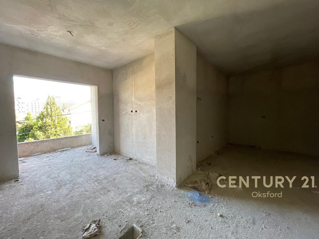 APARTAMENT 1+1, TEK ISH FUSHA E AVIACIONIT PER SHITJE