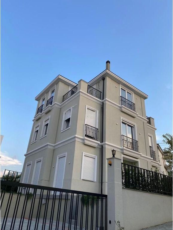 🏡 Vilë Moderne me Qira pranë TEG – 250 m² Ndërtim &amp; 300 m² Oborr Privat