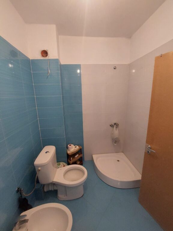 Apartament 2+1+2 me qira – Yzberisht !