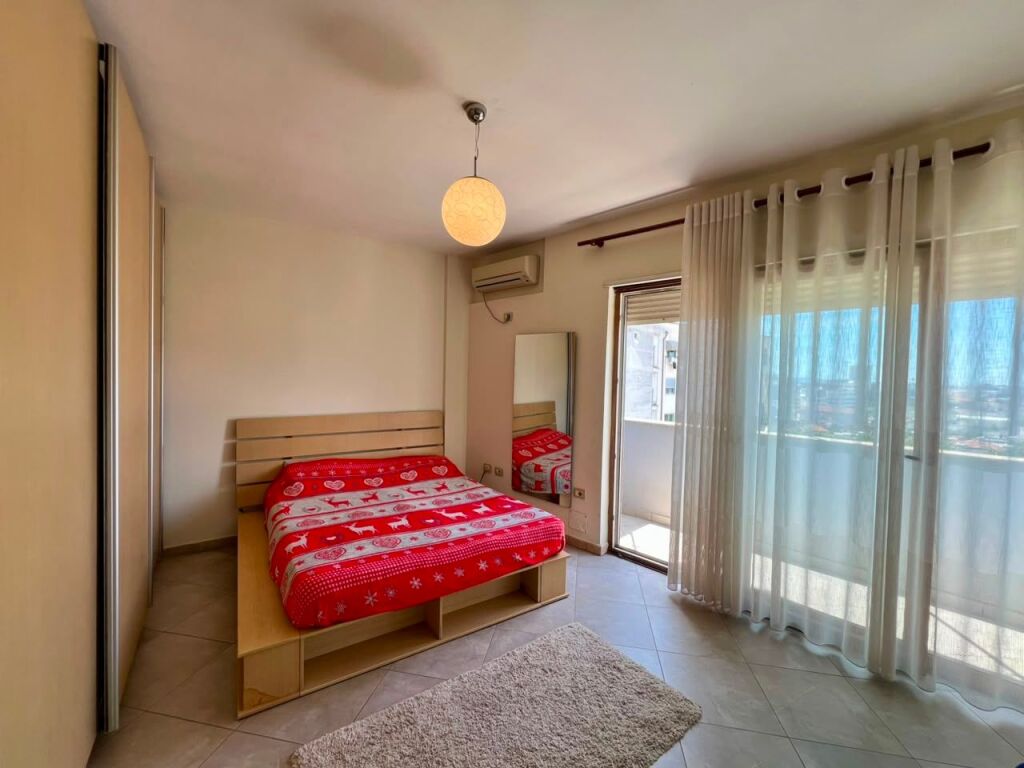 Qira, Apartament 2+1 "Rr.Siri Kodra" - Tiranë
