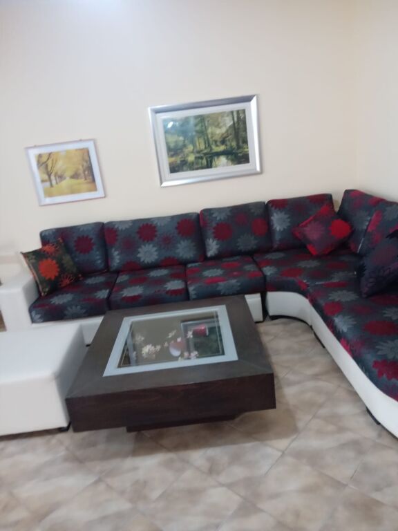🏡APARTAMENT 2+1 ME QIRA AFATGJATË – RIVIERA, VLORË‼️