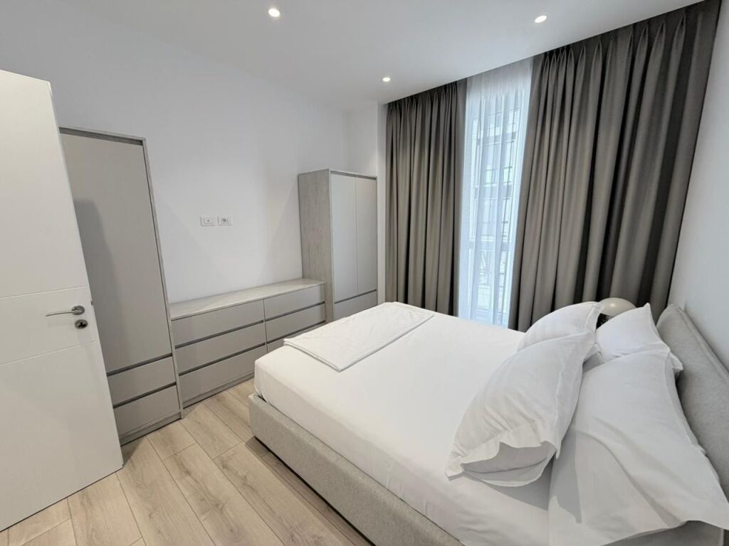 🏡 JEPET ME QIRA APARTAMENT 1+1 + POST PARKIMI – KOMUNA E PARISIT