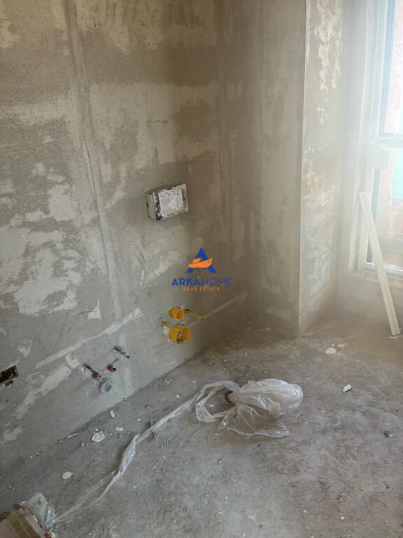SHITET APARTAMENT 1+1 "KOMPLEKSI KADIU, ALI DEM" 99.000 EURO