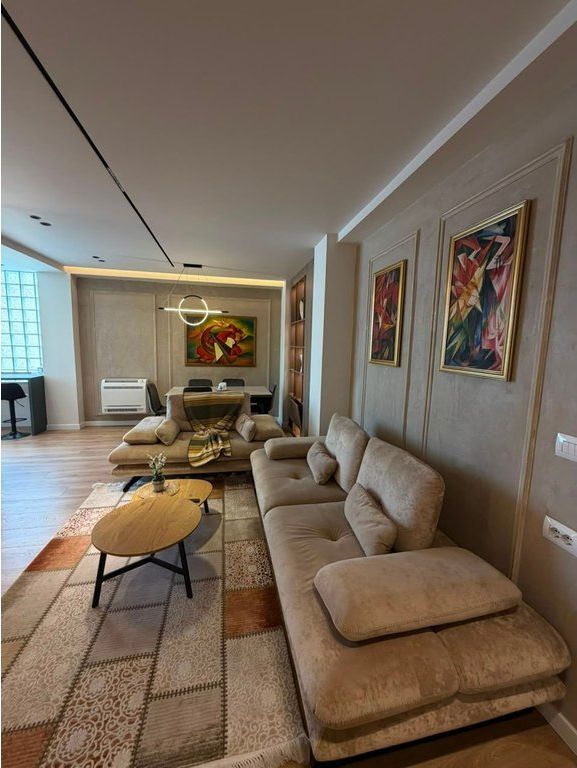 Kreu / Pronat / CITY70518  Kërko Për Apartamente, Toka, Vila, Zyra Për Shitje Ose Qira  Qera, Apartament 3+1+2, Myslym Shyri, Tirane.