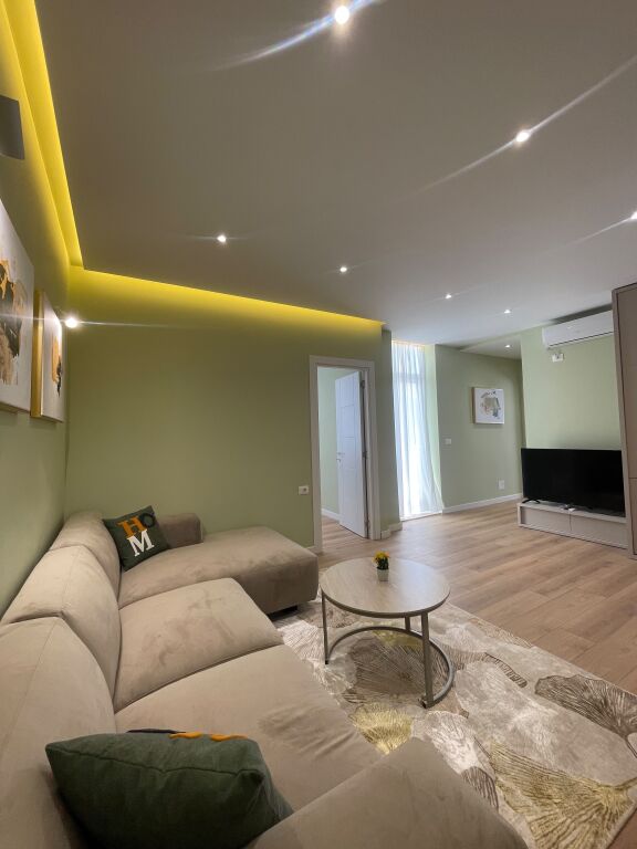 Appartamento 2+1 in vendita in via Myslym Shyri