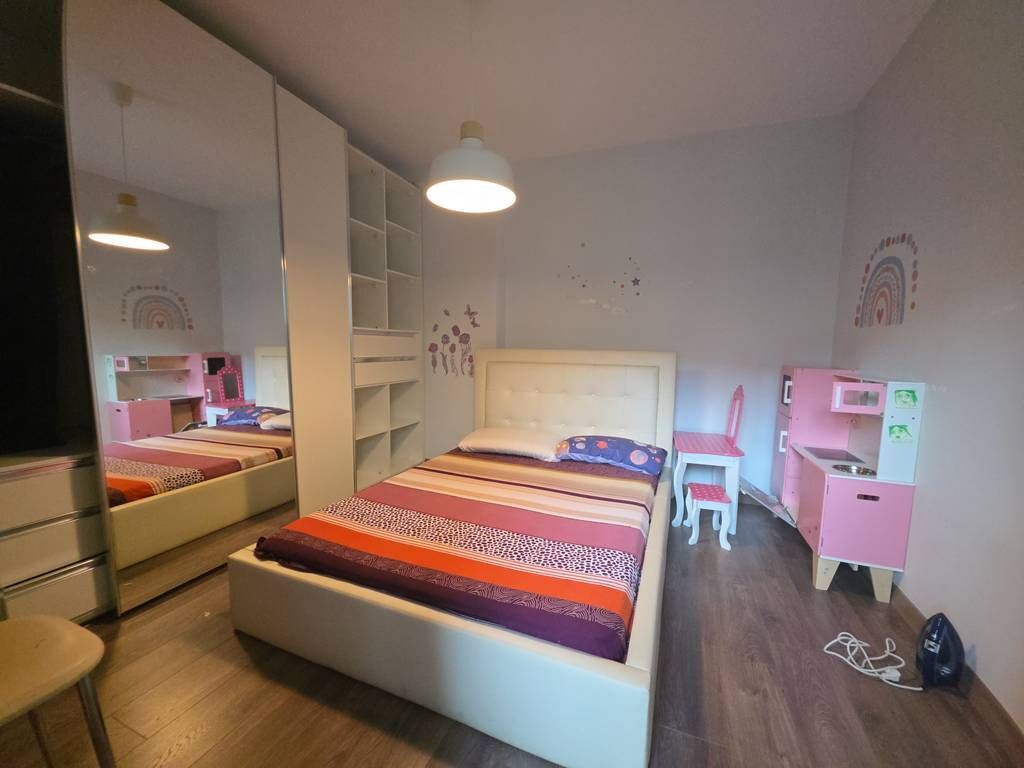 Liqeni i Tiranes - Jepet me qira Apartament 3+1+2 + Post Parkimi pranë Nobis!