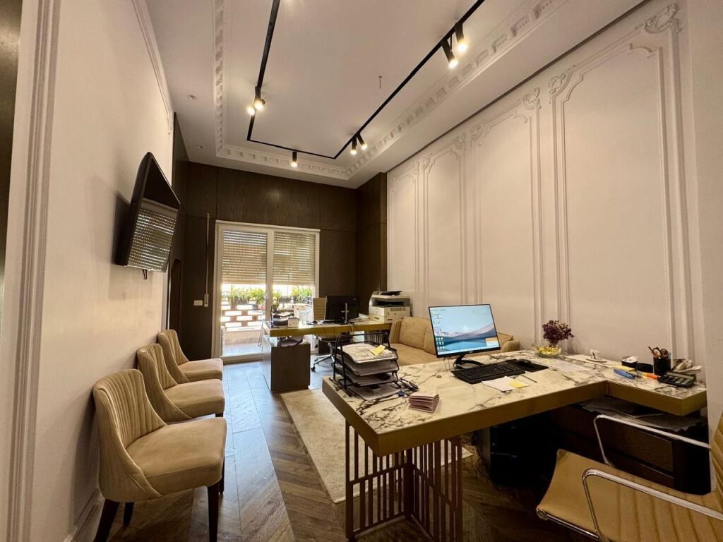 Office for rent, Golden Park!