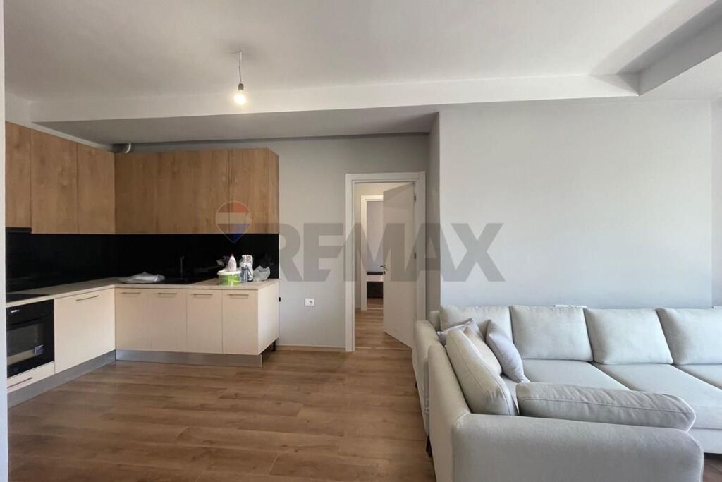 Apartament 2+1 me Qira tek Shkolla Bashkuar