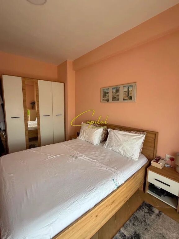 APARTAMENT ME QIRA 1+1 SHKOLLA E BALETIT 65.000 LEKE