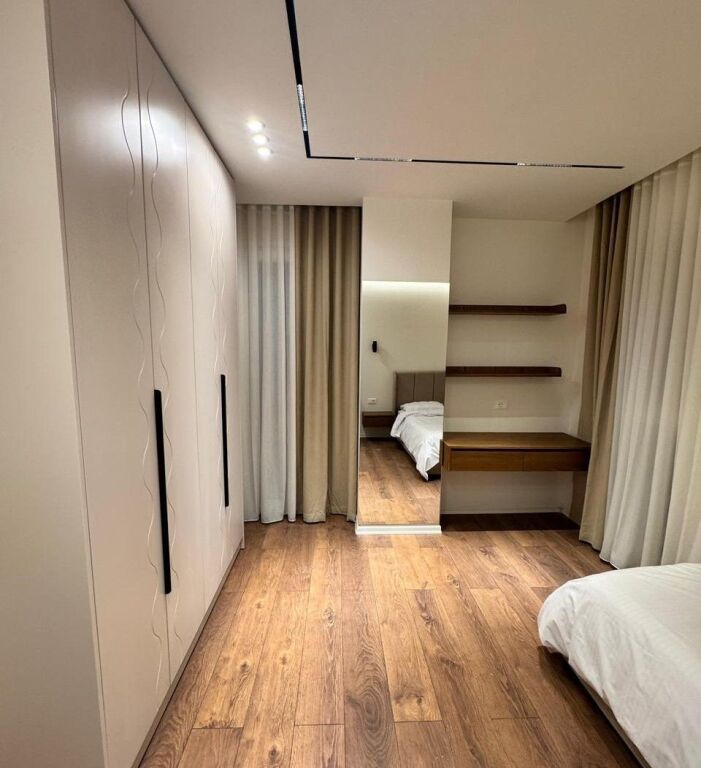 📌Jepet me Qira Apartament 2+1 + 🅿️ – Xhamllik