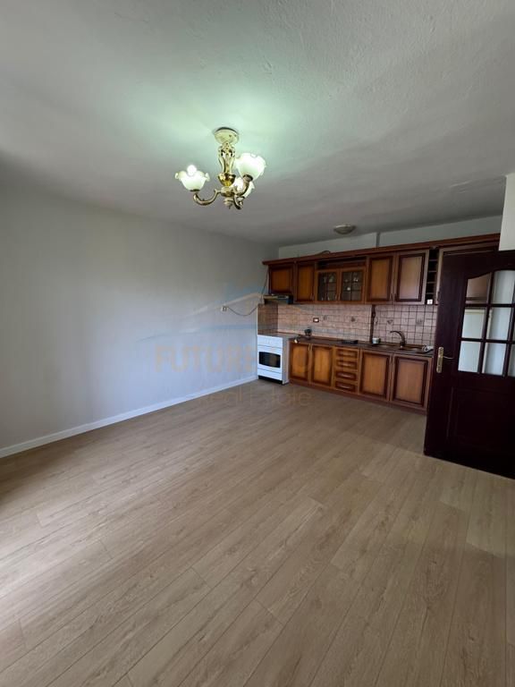 Shitet, Apartament 1+1, Ali Demi, Tirane