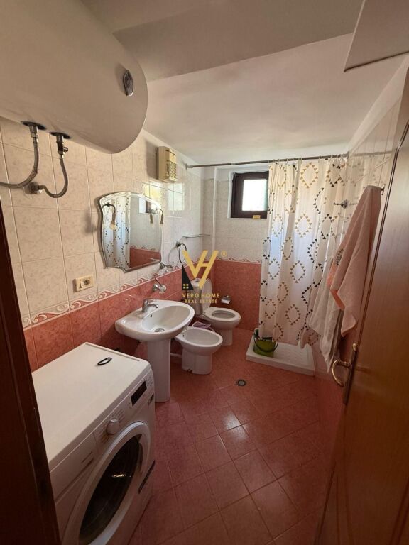JEPET APARTAMENT 2+1+BLK ME QIRA TE 21 DHJETORI 50.000 LEKE