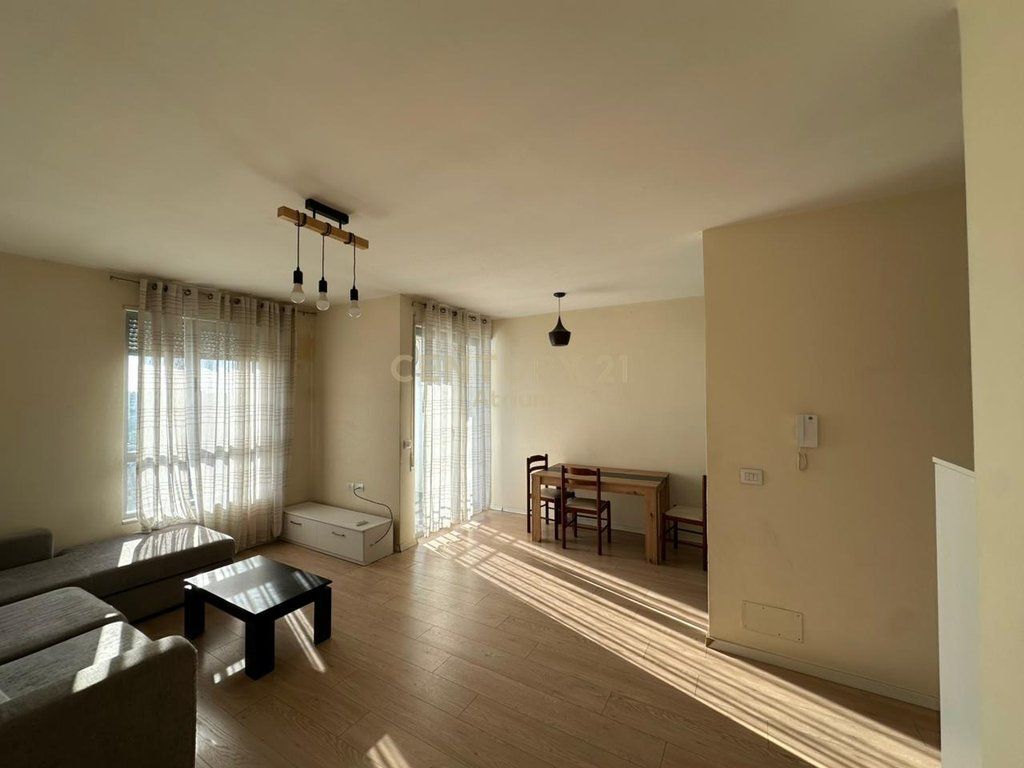 JEPET ME QIRA APARTAMENT 2 + 1 PRANE MATERNITETIT TE RI