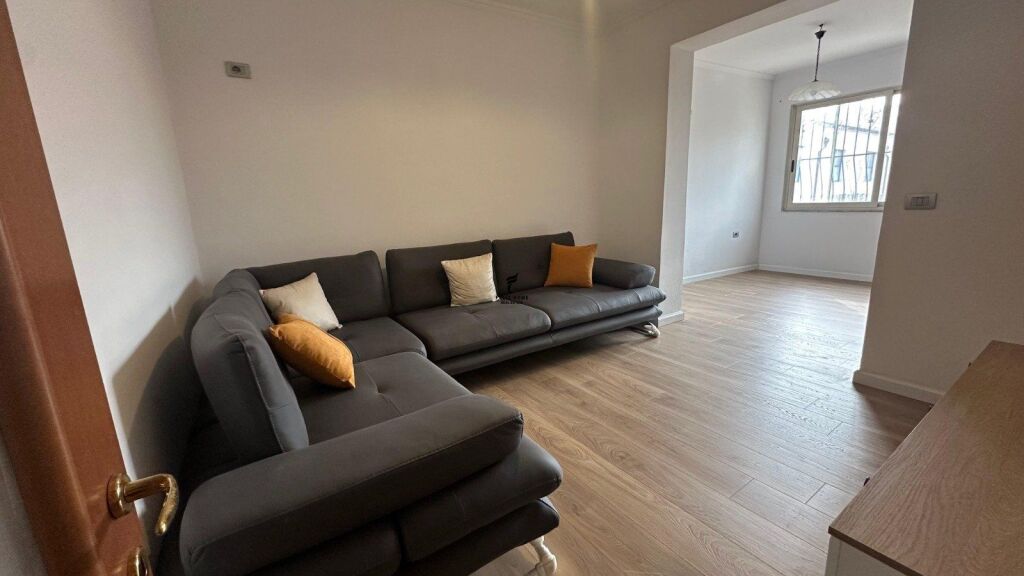 APARTMENT FOR RENT 2+1 WILLSON SQUARE 80,000 LEKE FH-79493