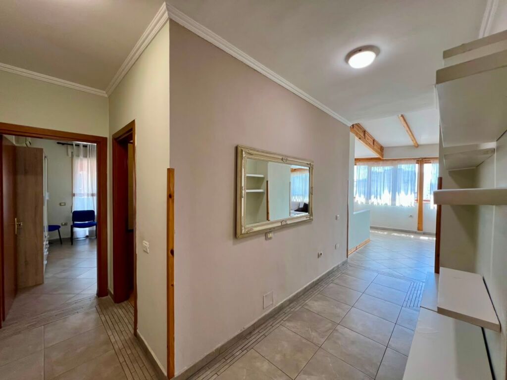 Qira, Apartament 2+1 "Rr.Siri Kodra" - Tiranë
