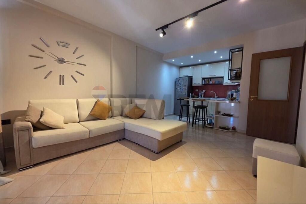 Appartamento - In Vendita - Viale Kashar, Tirana