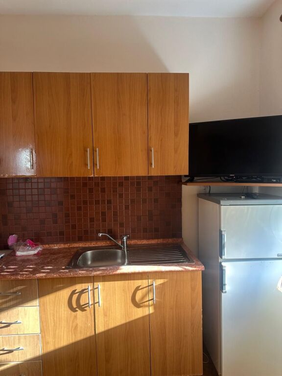 Qera | Garsoniere | Rruga Myslym Shyri | 400 €/muaj