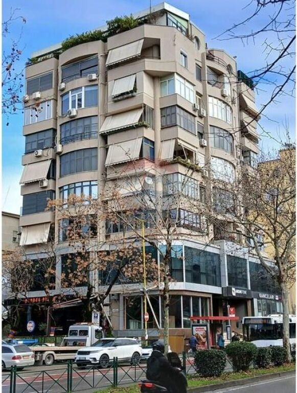 Apartament 2+1+2 per qira Sheshi Willson