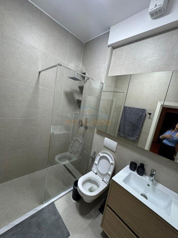 Qera, Apartament 2+1, Bllok, Tiranë.