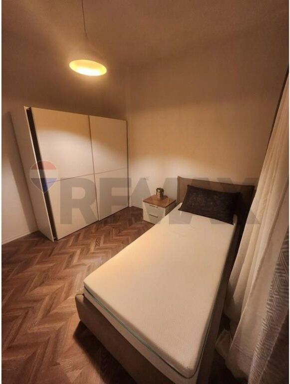 Apartament - Për Qira - Bulevardi i Ri, Tiranë