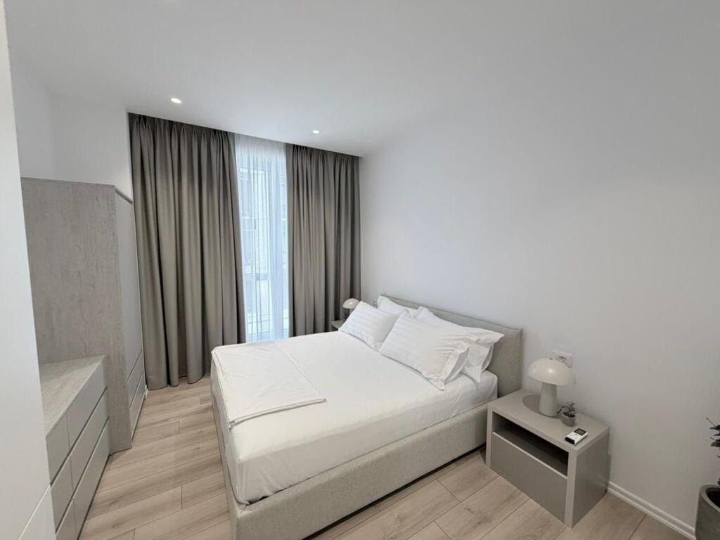 🏡 JEPET ME QIRA APARTAMENT 1+1 + POST PARKIMI – KOMUNA E PARISIT