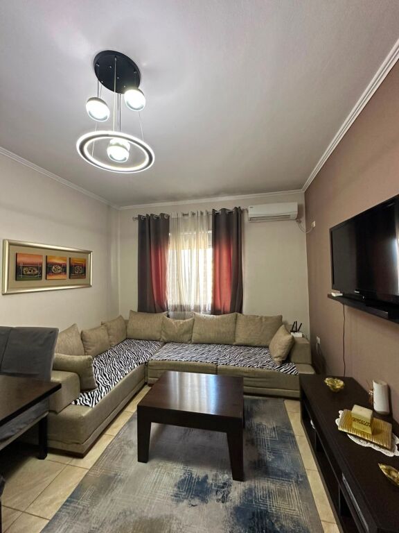 2+1, at 2 Palmat Astir, 142,000 lek negotiable