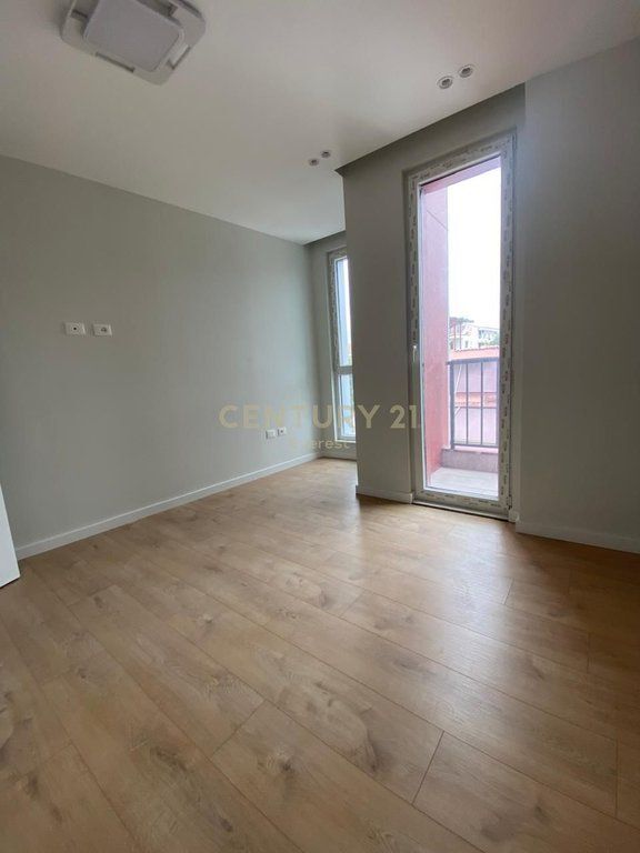 SIRI KODRA STREET, 1+1 APARTMENT FOR RENT
