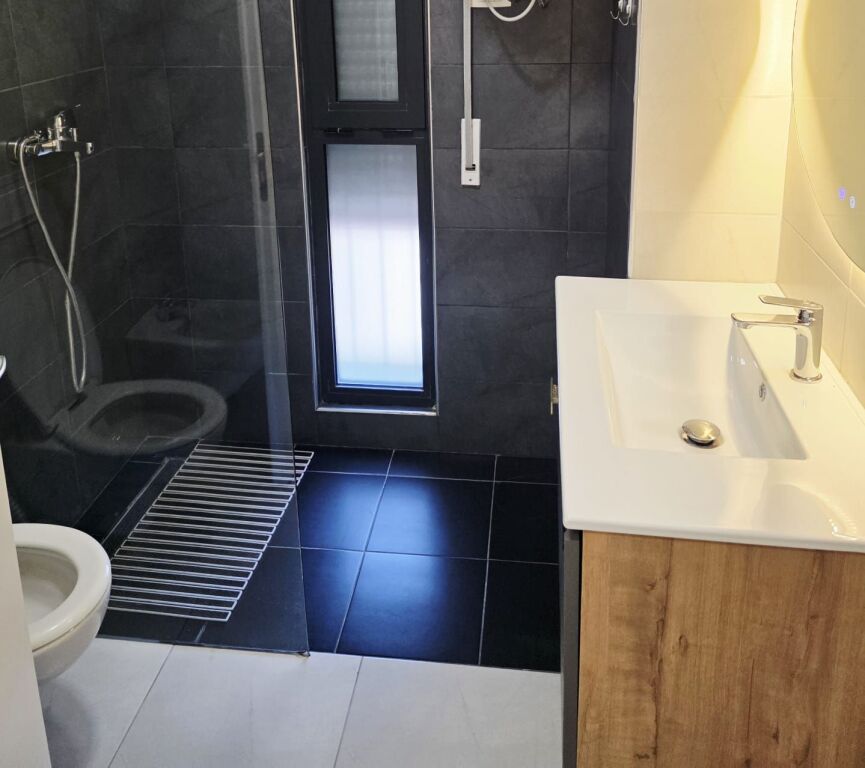 🏡 IN AFFITTO: Super Appartamento 1+1 (📍Parco Olimpico – Accanto a Komuna e Parisit) - 70m² (Palazzo del 2023) | 100% Nuovo 🔥🔥 800€/Mese