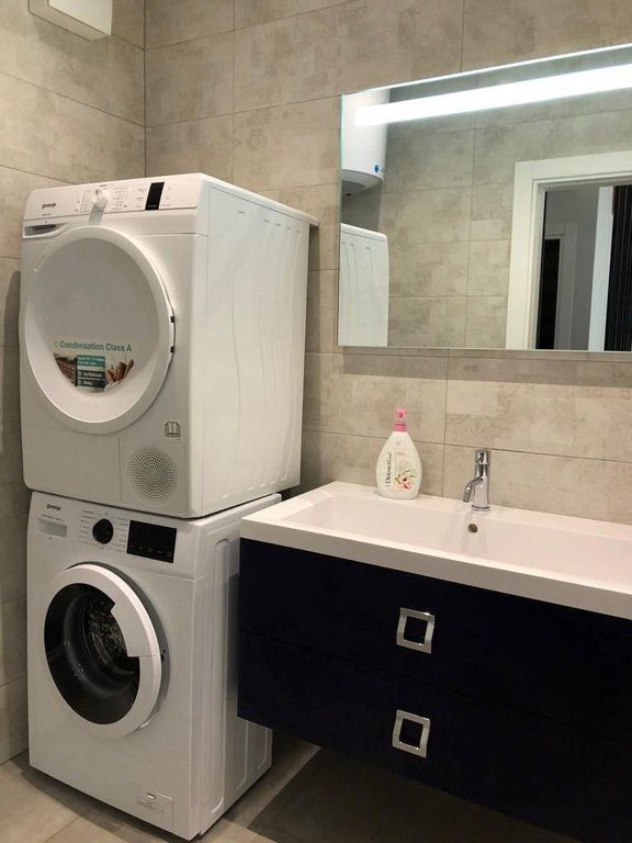 DUPLEX IN AFFITTO A 21 DHJETORI