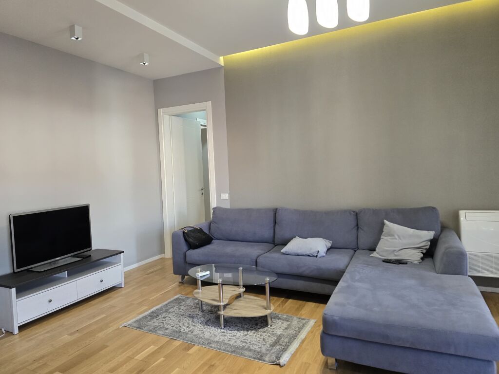 Apartament 2+1+2+parkim ne Kompleksin Delijorgji