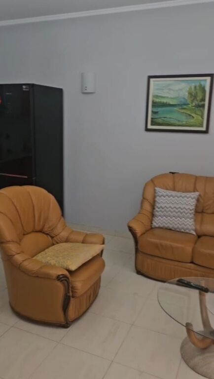 Qera | Apartament 2 + 1 | Rruga Fortuzi | 650 €/muaj