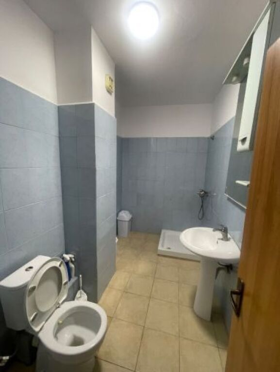 Apartament 2+1 per qera ne Astir !