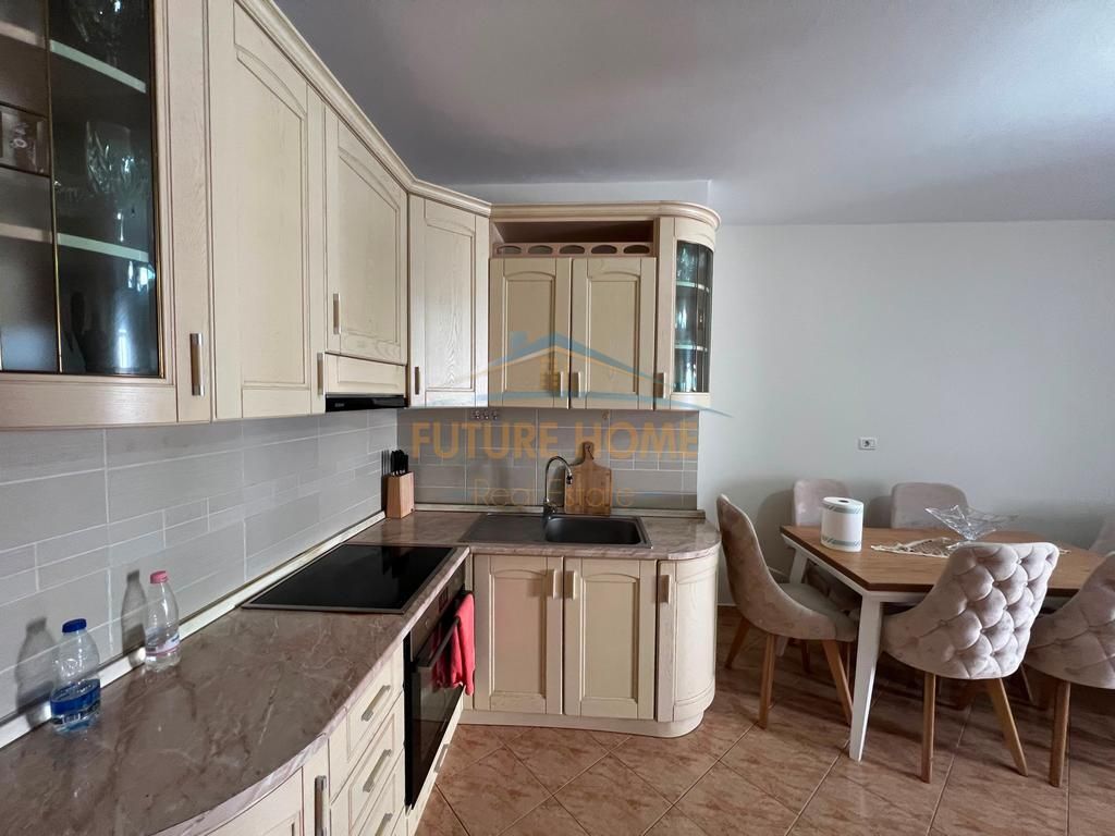 In vendita, appartamento 2+1, vicino al Complesso Delijorgji, Tirana.