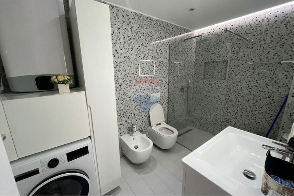 Apartament 2+1 &amp; post parkimi, Kompleksi Kontakt