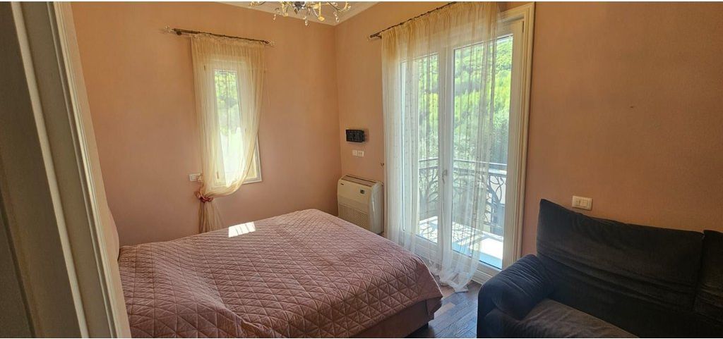 🏡 Jepet me qira Vilë Private me Pishinë në Damjan, Vaqarr – Qetësi dhe Privatësi vetëm pak minuta nga Tirana!