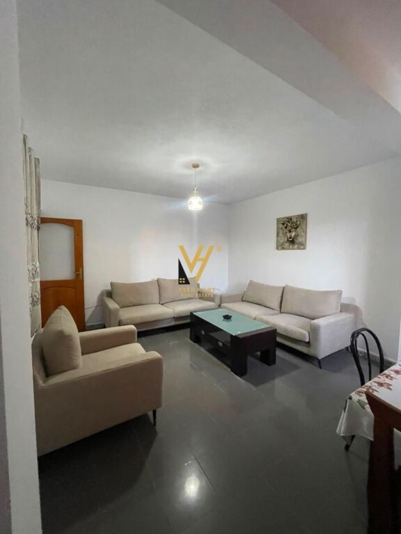 AFFITTASI APPARTAMENTO 2+1 IN VIA DURRESIT 500 EURO