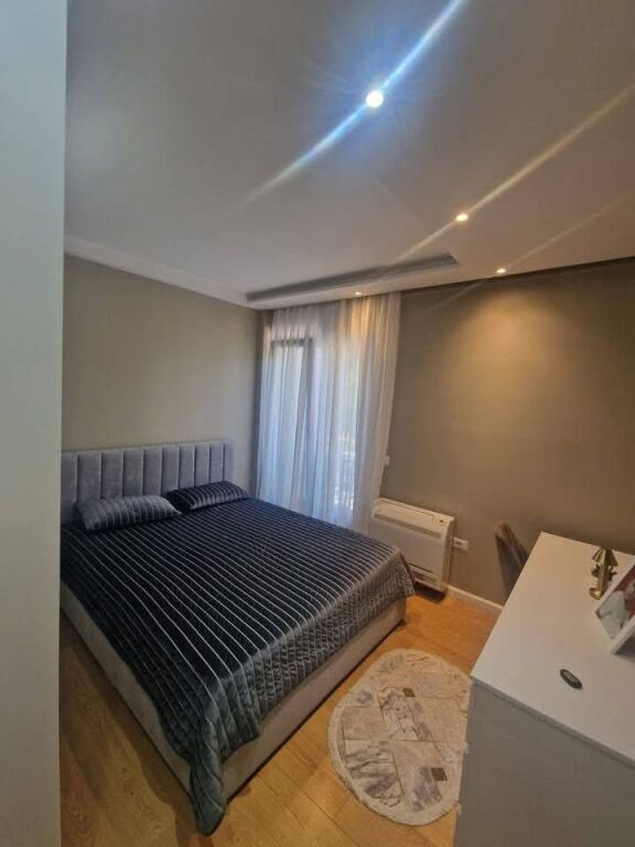 IN AFFITTO PRIMO PIANO DI UNA VILLA 3+1+2 - KODRA E PRIFTIT, TIRANA