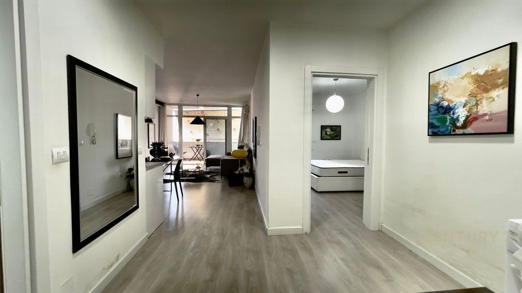 QIRA, APARTAMENT MODERN 1+1, RRUGA KAVAJËS‼️